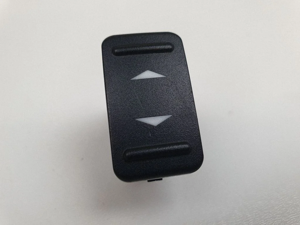 Przełącznik szyb elektrycznych 6M2T14529AD