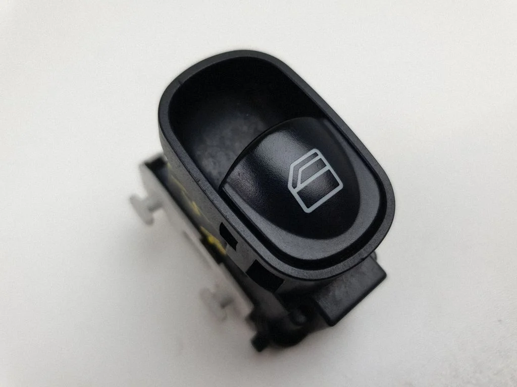 Elektriaknate lüliti A2098203510
