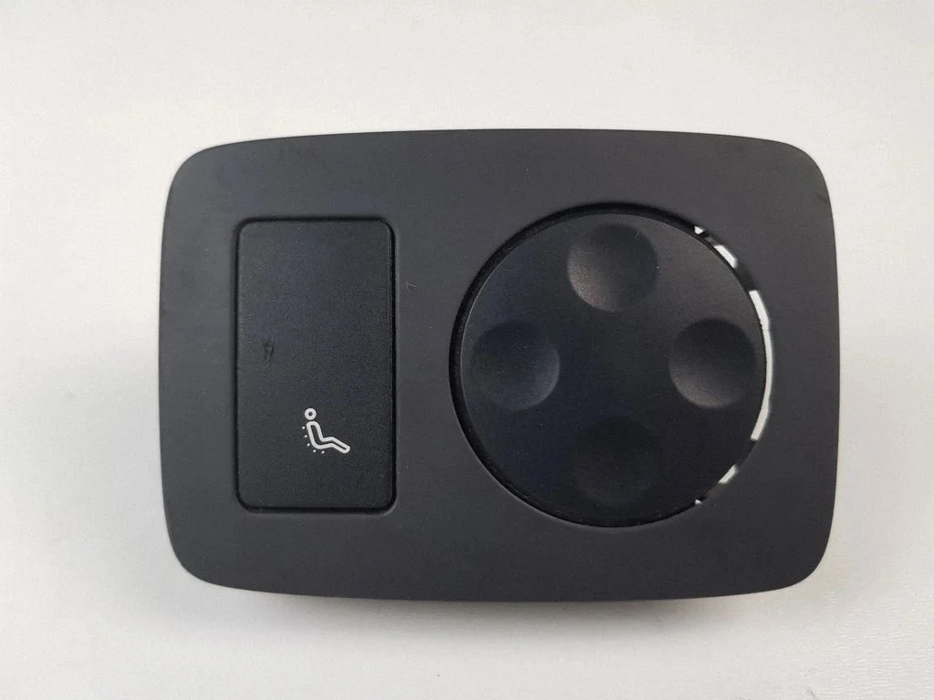 Sēdekļu regulēšanas slēdzis (-ži) 3D0959778