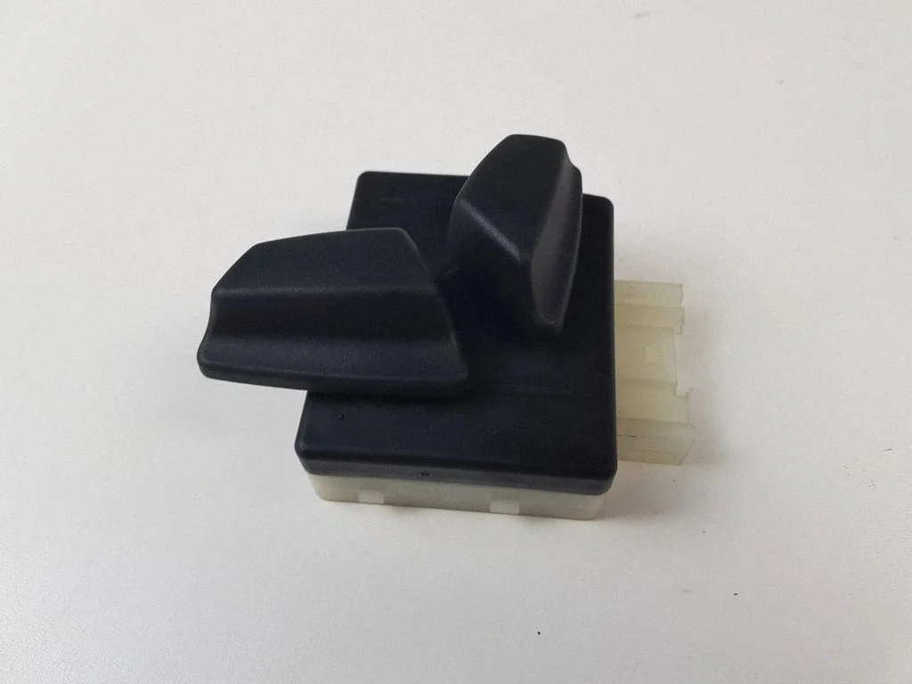 Seat control switch 6958525