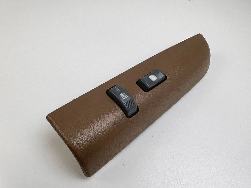 Elektrisko logu slēdzis 15017100