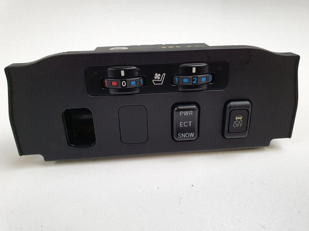 Seat heating switch – Lexus GS 300 350 430 450H (2005-2012)