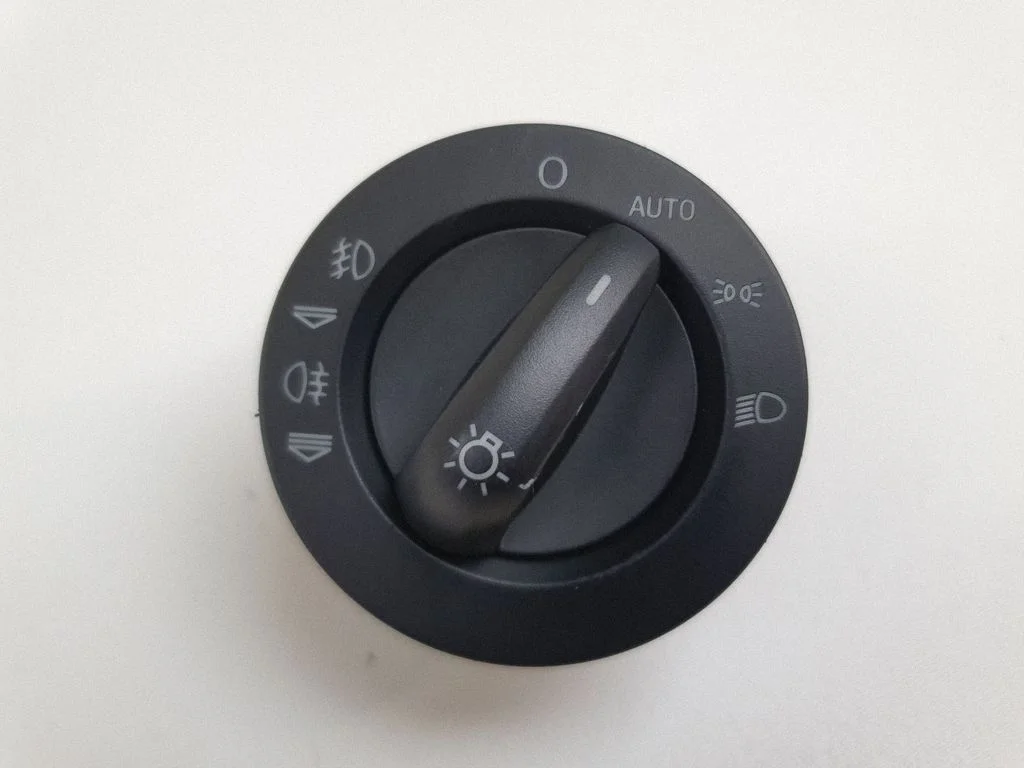 Light switch 4F2941531D