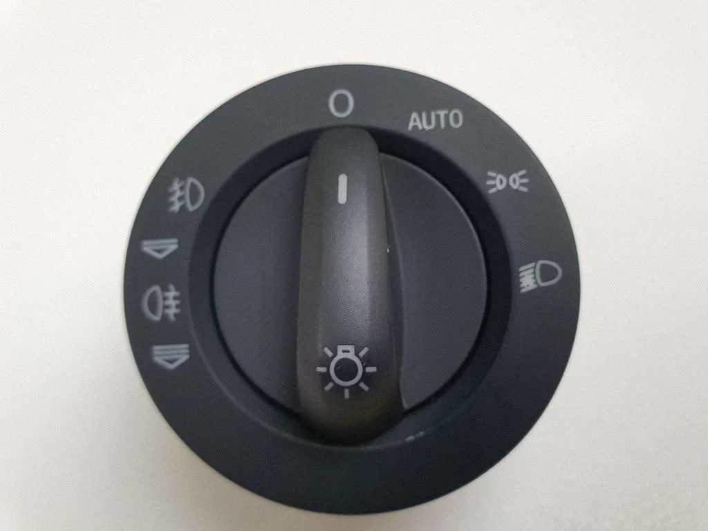 Light switch 4F2941531D