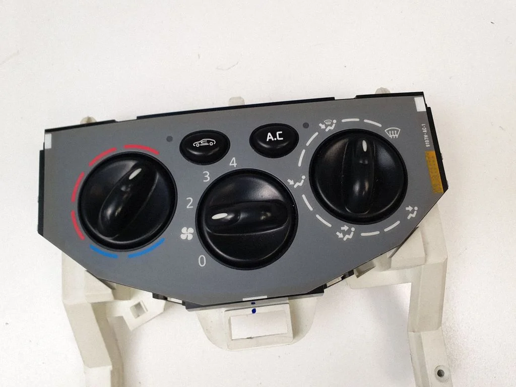 Climate control unit – Renault Trafic II (X83) (2001-2014)