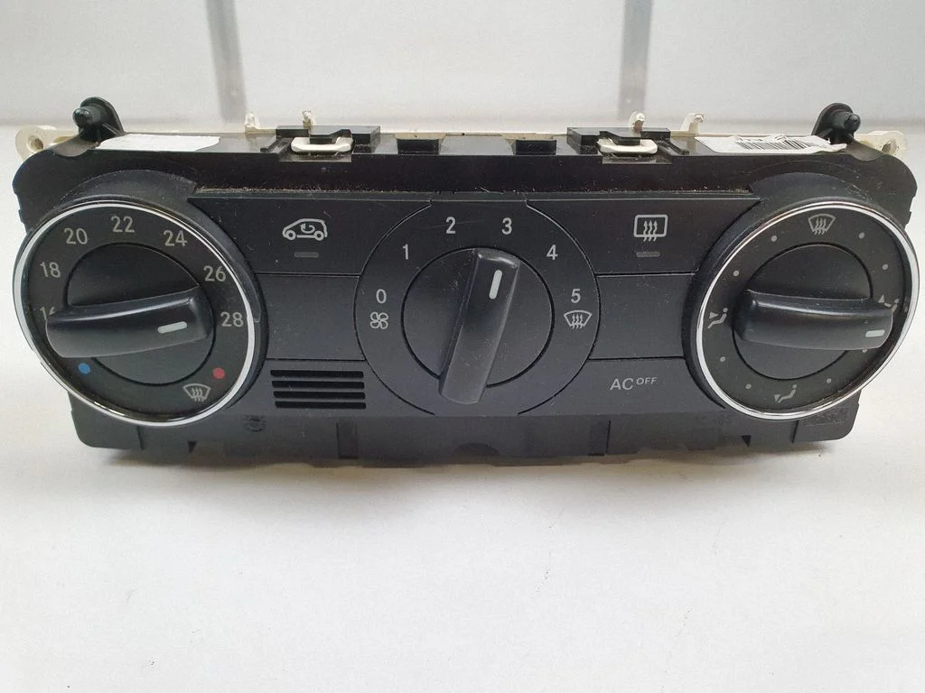 Kliimaseadme/kütte juhtplokk (salongis) A1698301385 – Mercedes-Benz B-klass W245 (2005-2011)