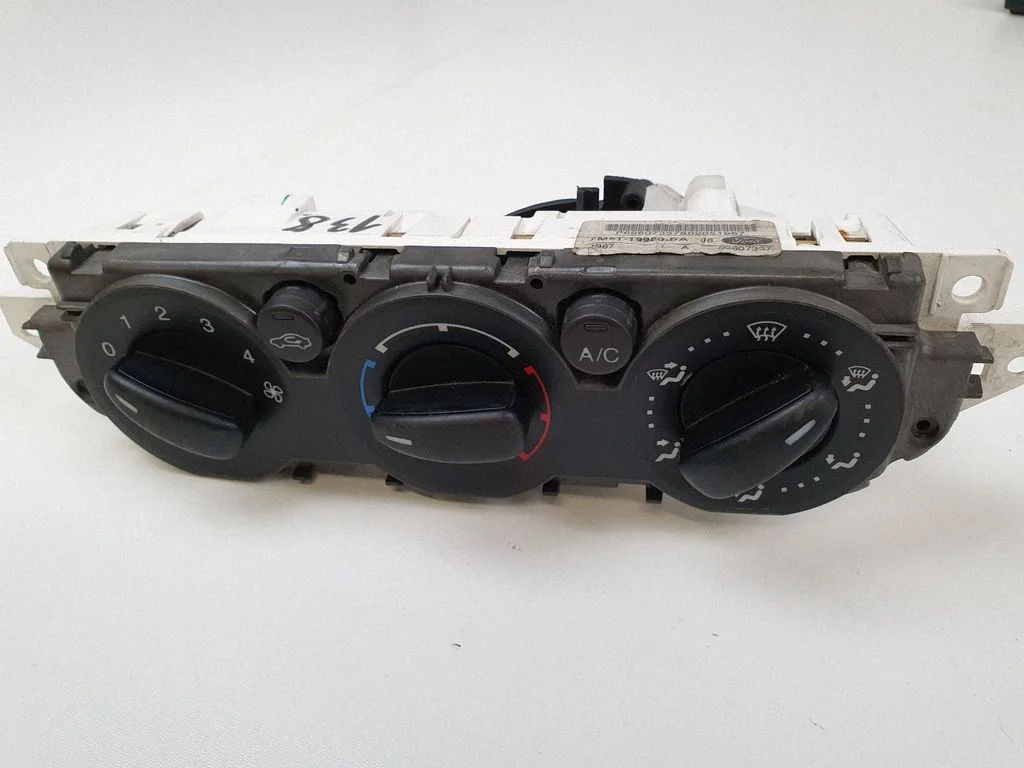 Climate control unit 7M5T19980BA