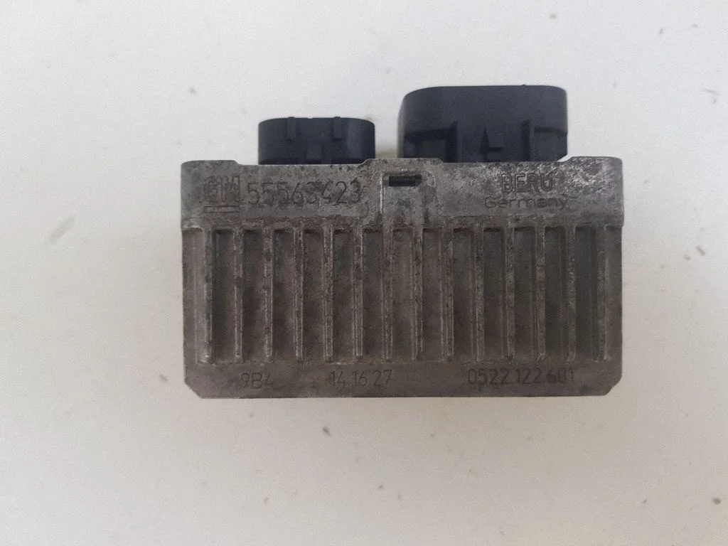 Glow plug pre-heat relay – Opel Insignia A (2008-2017)