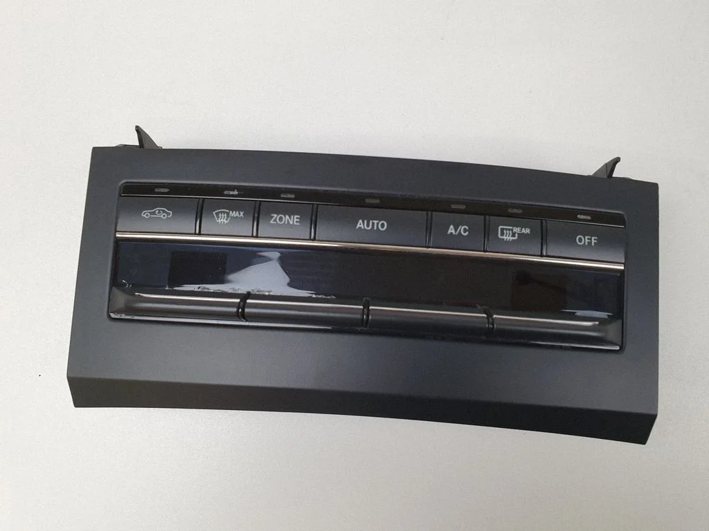 Climate control unit – Mercedes-Benz E-Class W212 (2009-2016)
