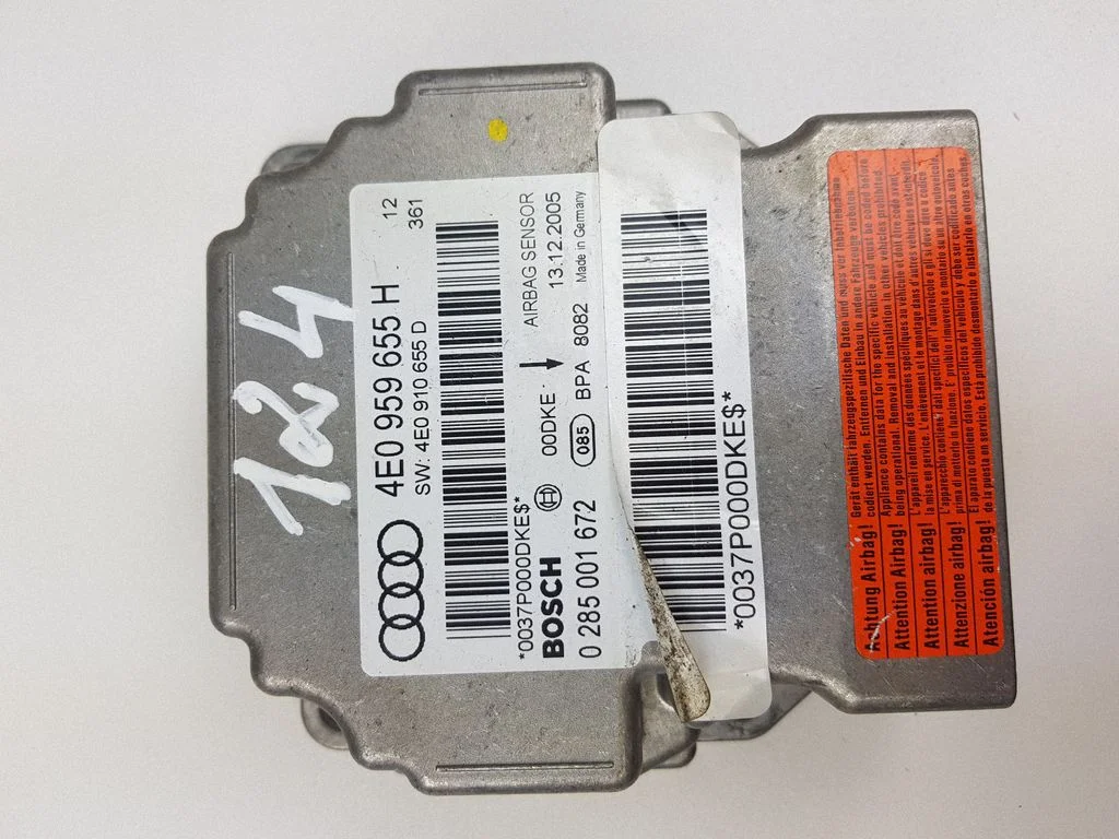 Turvapatjade juhtplokk – Audi A8 S8 D3 4E (2002-2009)