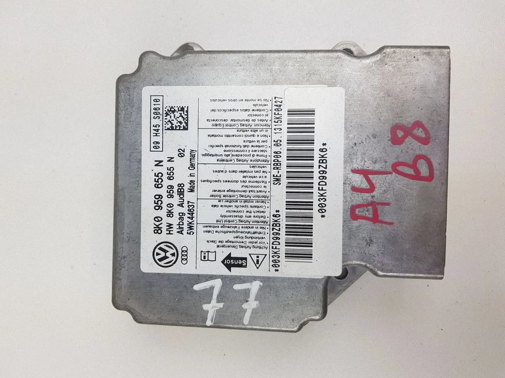 Drošības spilvenu vadības bloks 8K0959655N