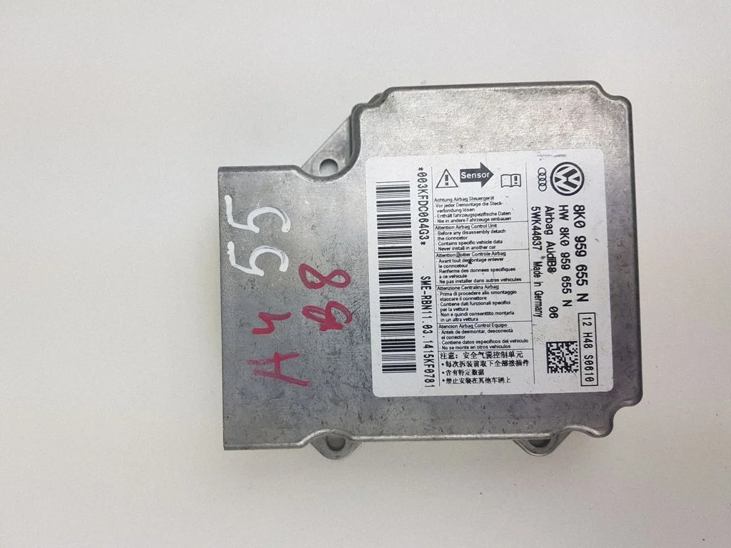 Drošības spilvenu vadības bloks 8K0959655N