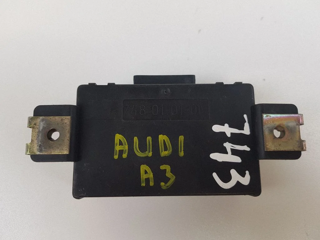 Signalizācijas vadības bloks – Audi A3 S3 8L (1996-2003)