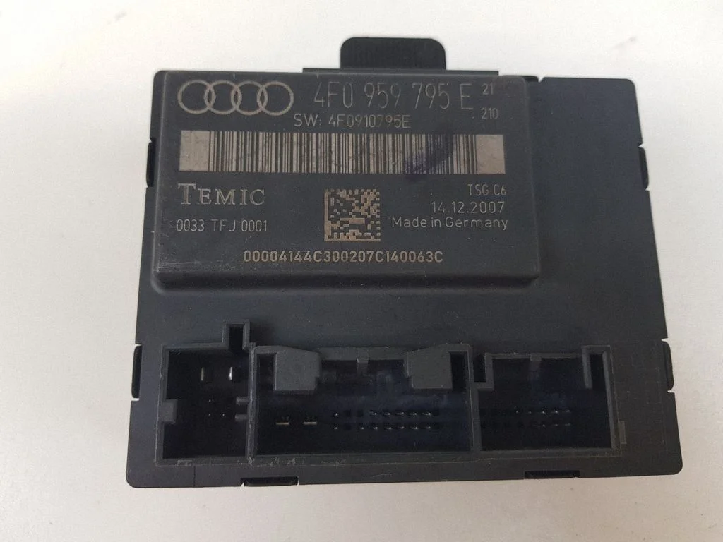 Durvju elektronikas vadības bloks 4F0959795E
