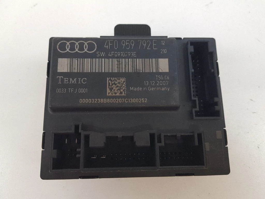 Durvju elektronikas vadības bloks 4F0959792E