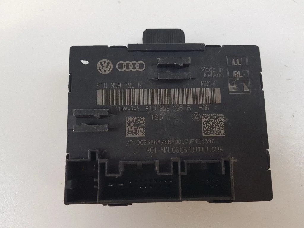Durvju elektronikas vadības bloks – Audi A4 Allroad B8 (2008-2016)