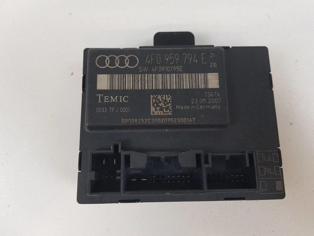 Durvju elektronikas vadības bloks 4F0959794E