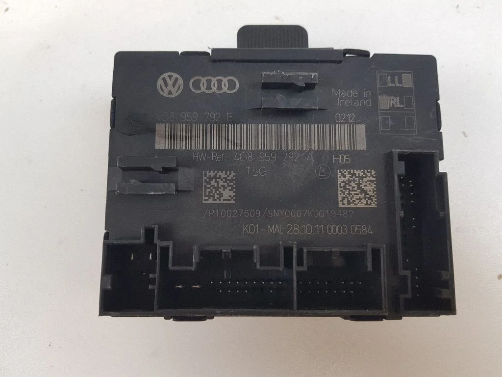 Door control unit/module 4G8959792E
