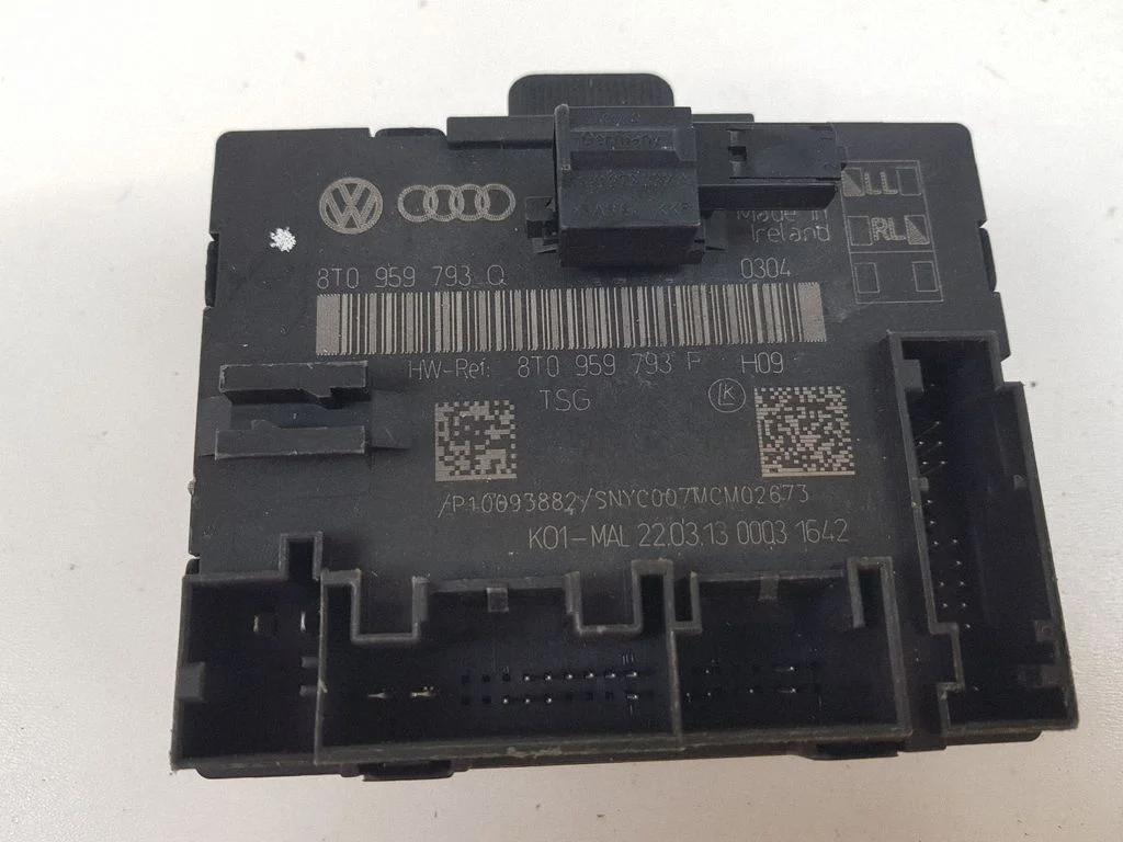 Door control unit/module 8T0959795Q