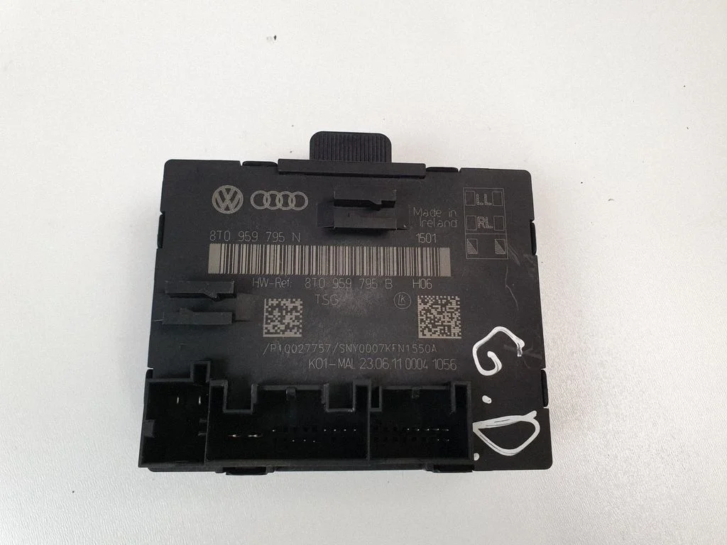 Door control unit/module 8T0959795B