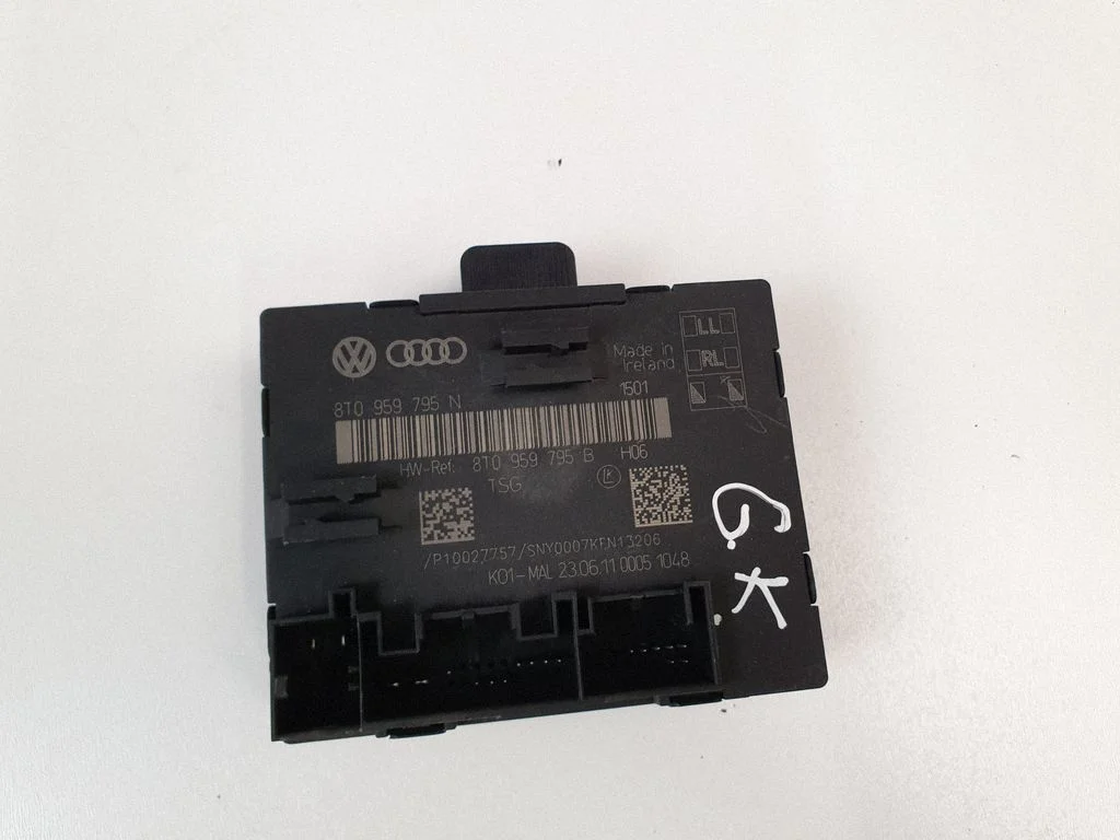 Door control unit/module 8T0959795B