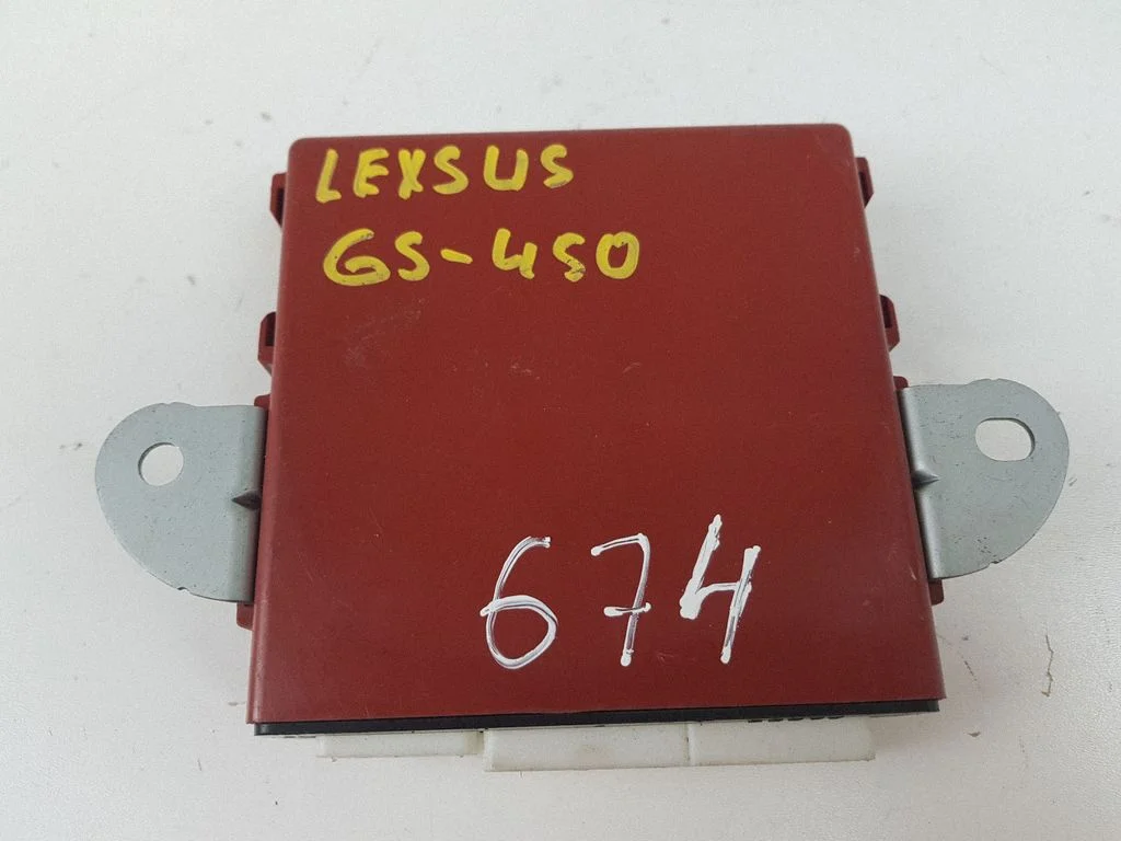 Door control unit/module – Lexus GS 300 350 430 450H (2005-2012)