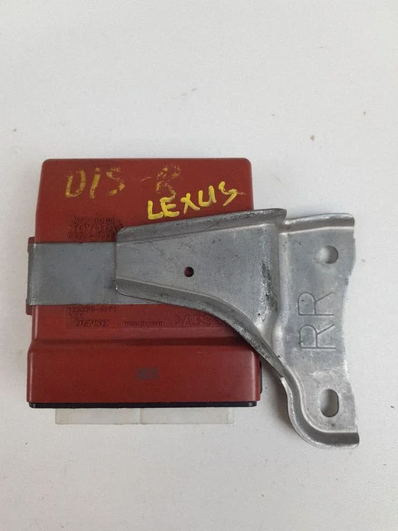 Door control unit/module – Lexus GS 300 350 430 450H (2005-2012)