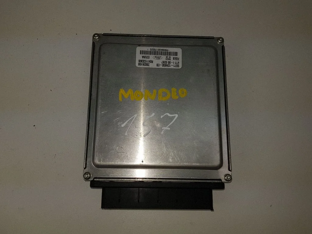 Engine control unit/module 5S7112A650EB