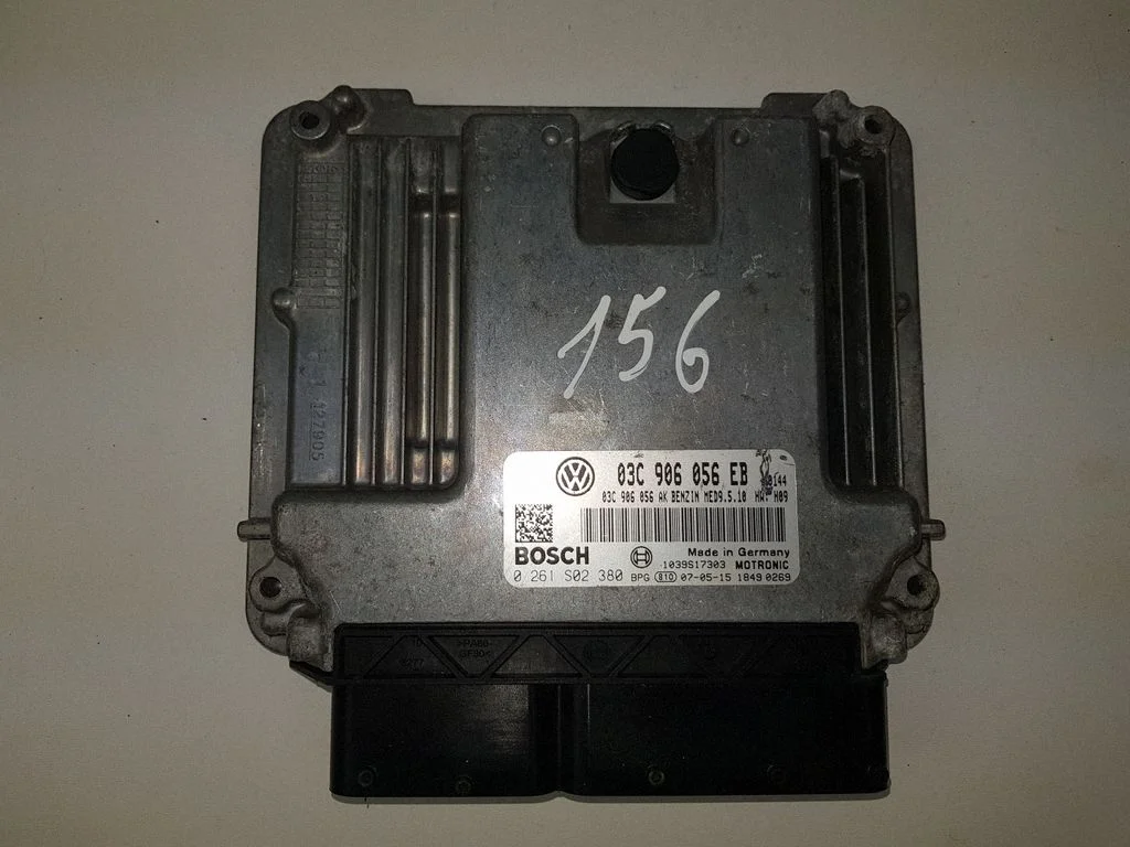 Dzinēja vadības bloks 03C906056EB