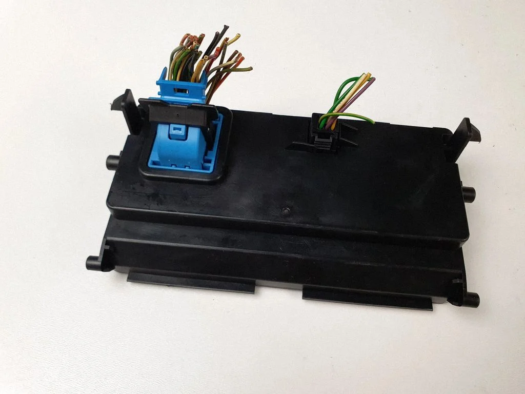 Other control units/modules – Peugeot 508 RXH (2011-2018)