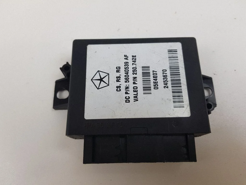 Parking PDC control unit/module – Chrysler Grand Voyager IV (2001-2007)