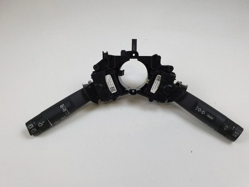 Sviru komplekts – Opel Insignia A (2008-2017)