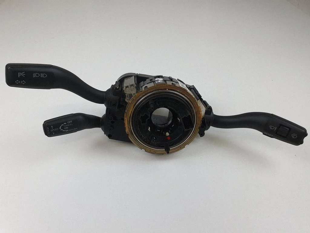 Sviru komplekts 4F0953549A