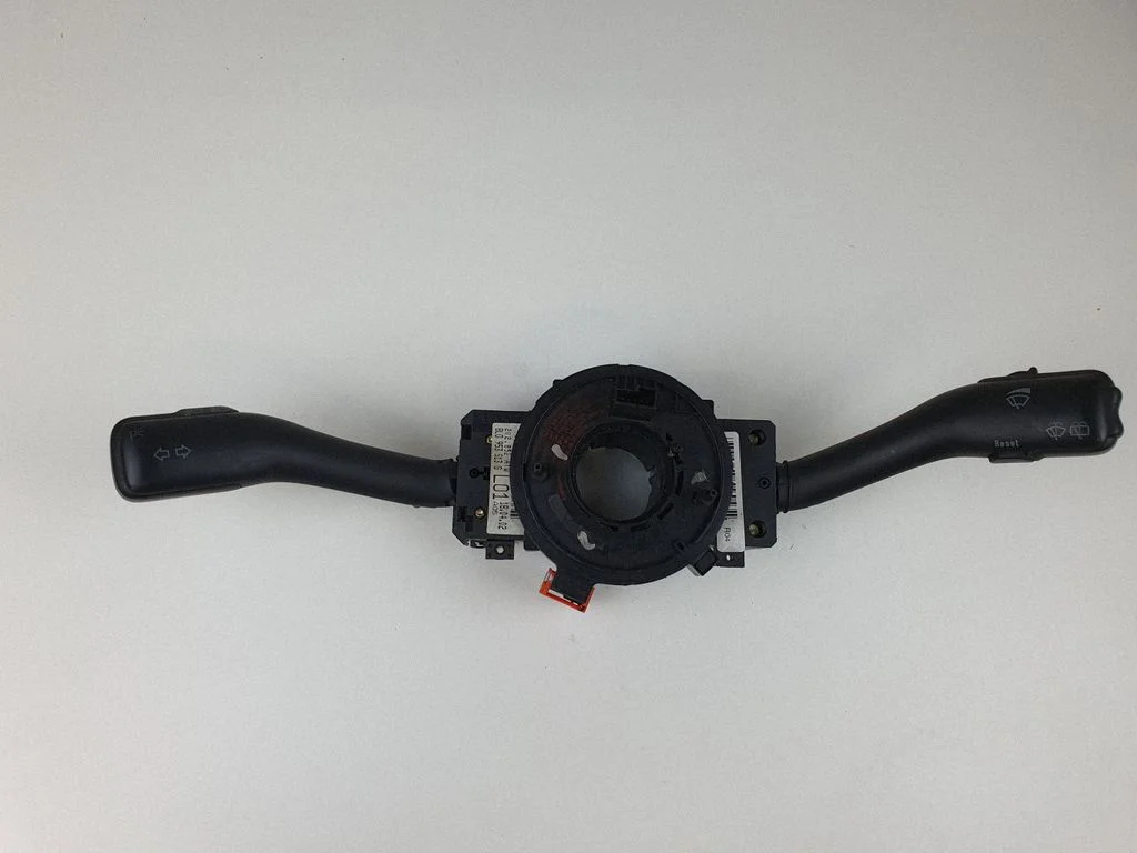 Sviru komplekts 8L0953513G