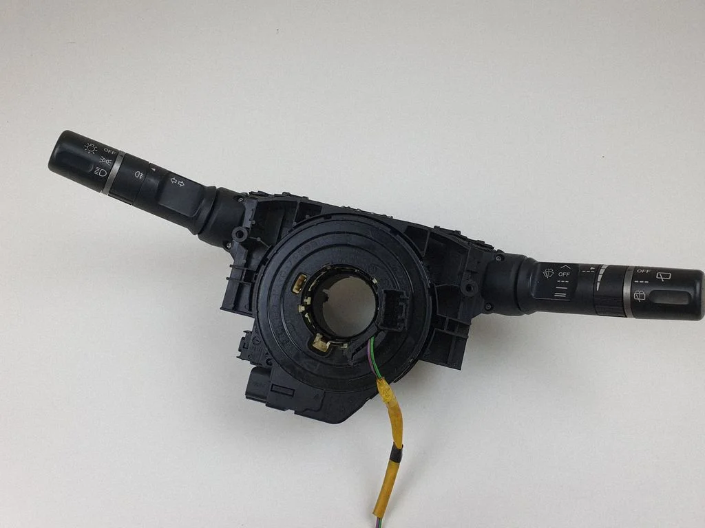 Wiper turn signal indicator stalk/switch GS1M66128