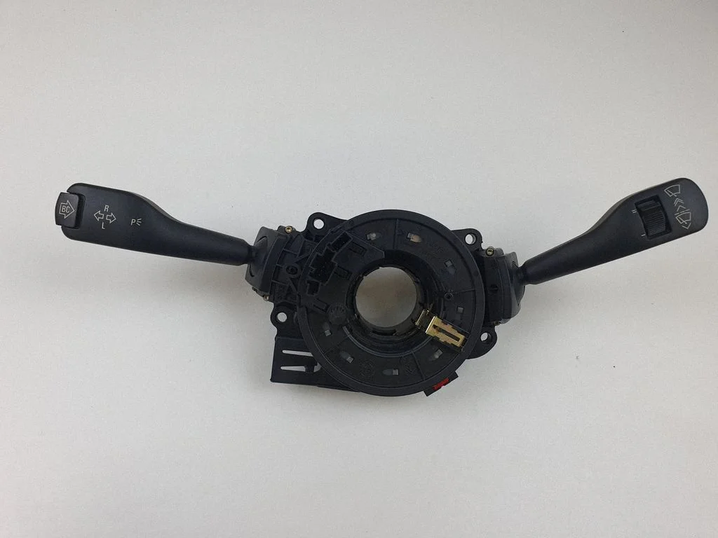 Wiper turn signal indicator stalk/switch 8376445