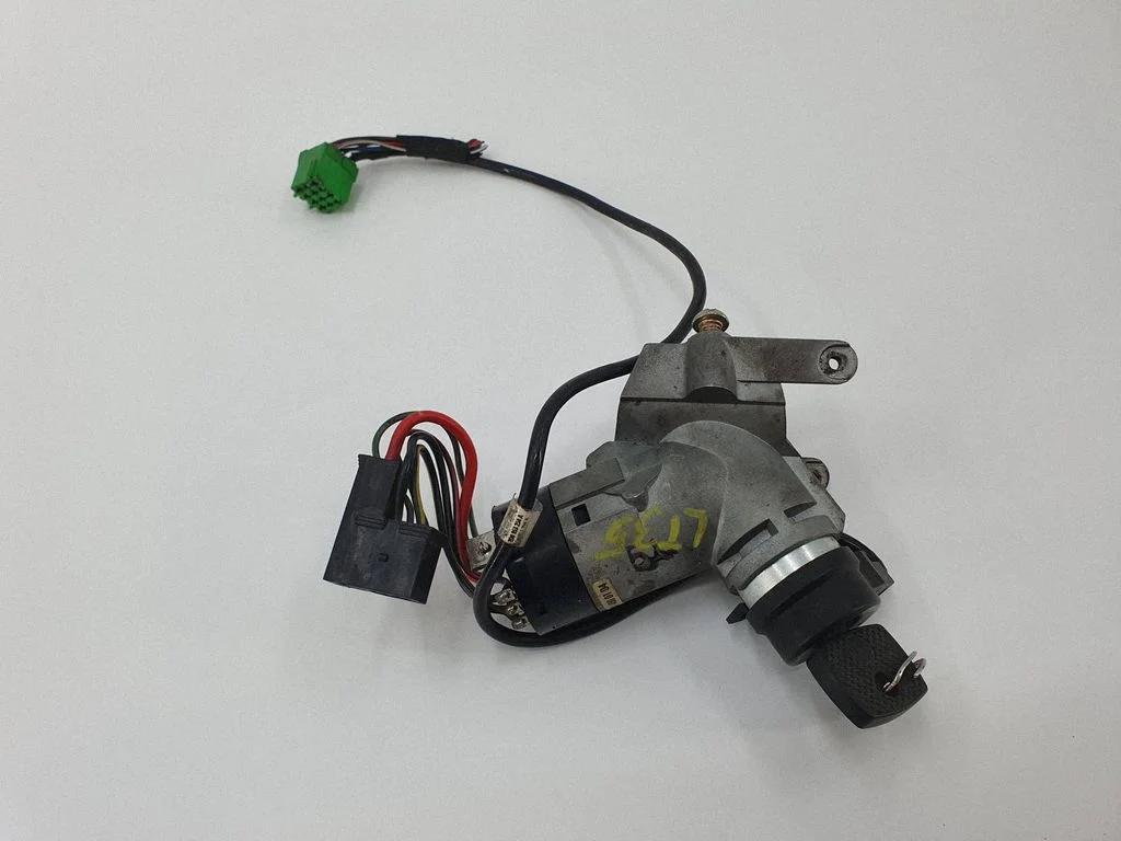 Ignition lock – Volkswagen Polo III 6N 6N2 6NF (1995-2001)