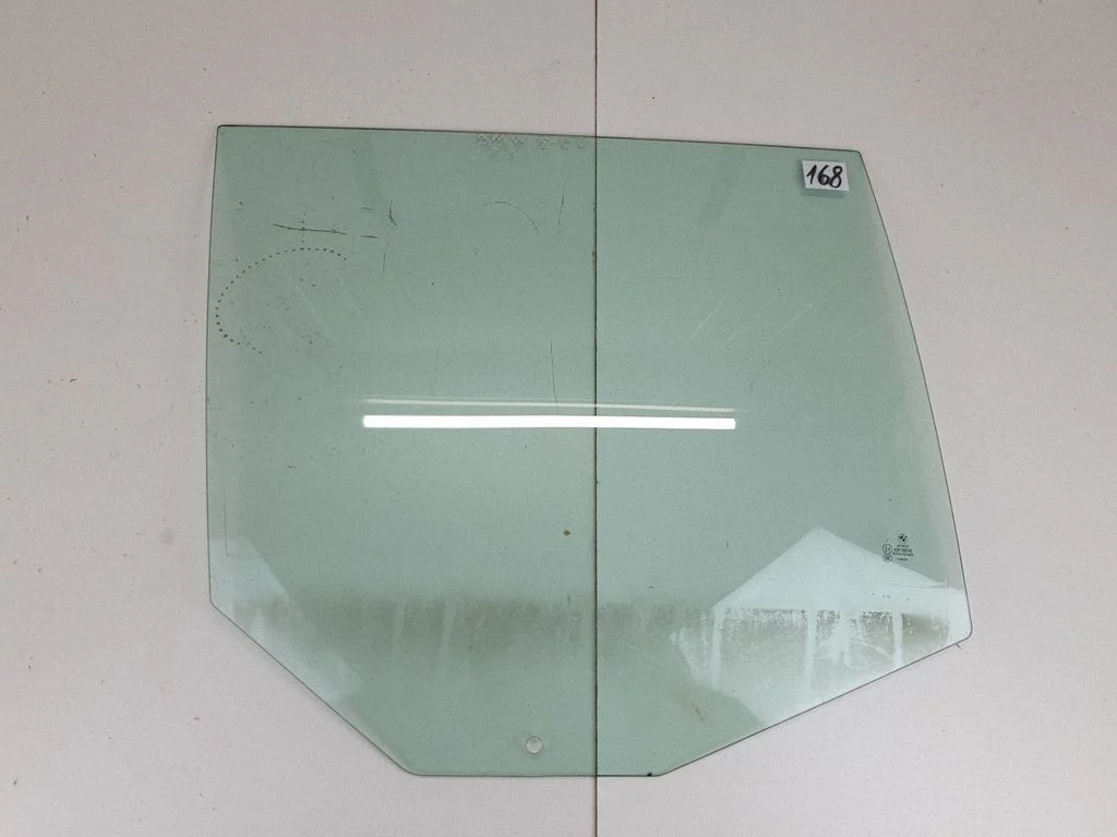 Rear door window glass 43R00049