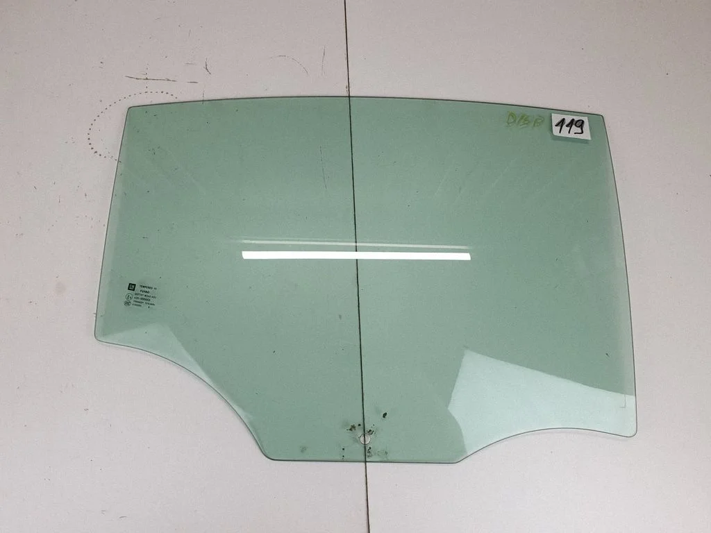 Rear door window glass – Opel Insignia A (2008-2017)