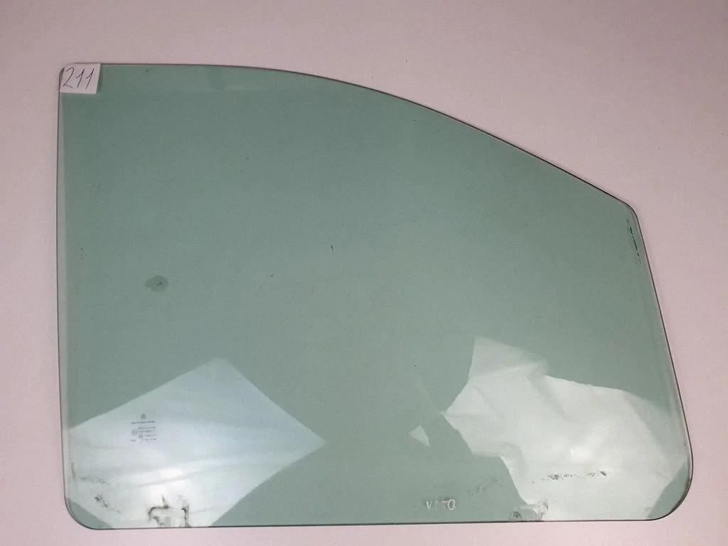 Front door window glass four-door – Mercedes-Benz Vito Viano W639 (2003-2014)