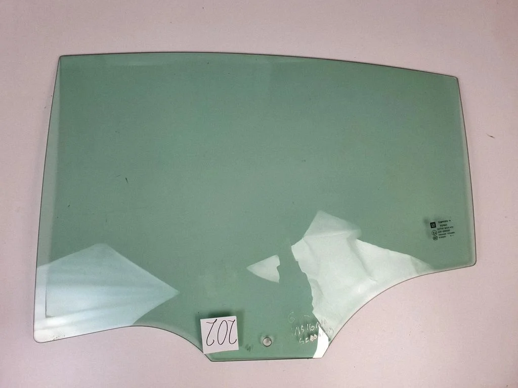 Rear door window glass 43R000055 – Opel Insignia A (2008-2017)