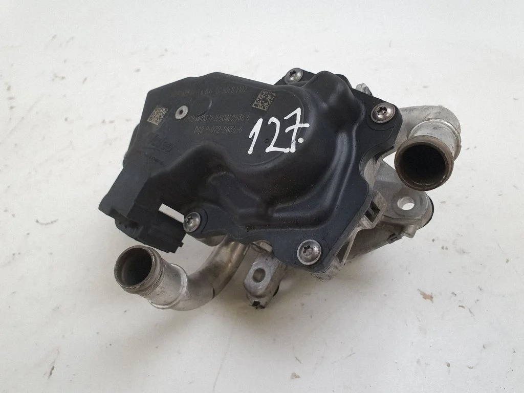 EGR valve 04L131501S
