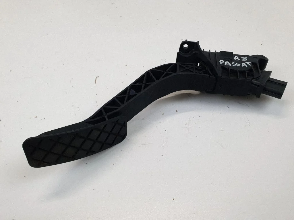 Accelerator throttle pedal 5Q2723503D