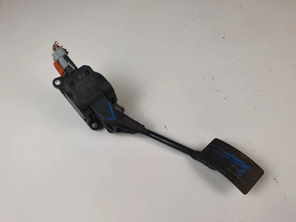 Accelerator throttle pedal – Peugeot 508 RXH (2011-2018)