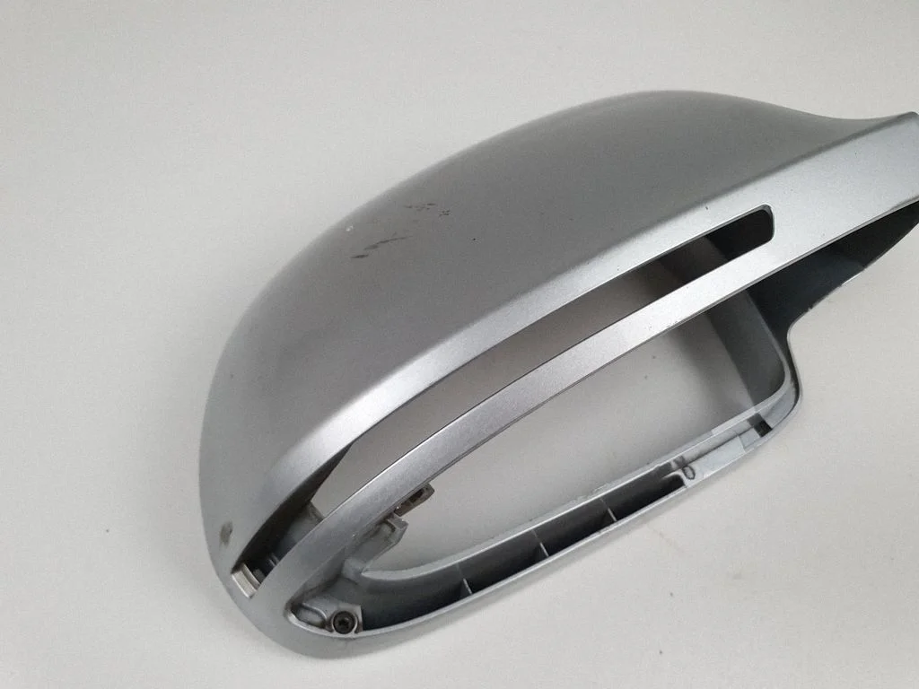 Spoguļa plastmasas apdare 8T0857528D