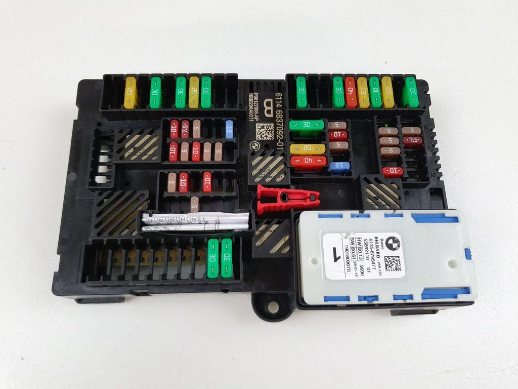 Fuse module – BMW 5 Series G30 G31 G38 (2016-)