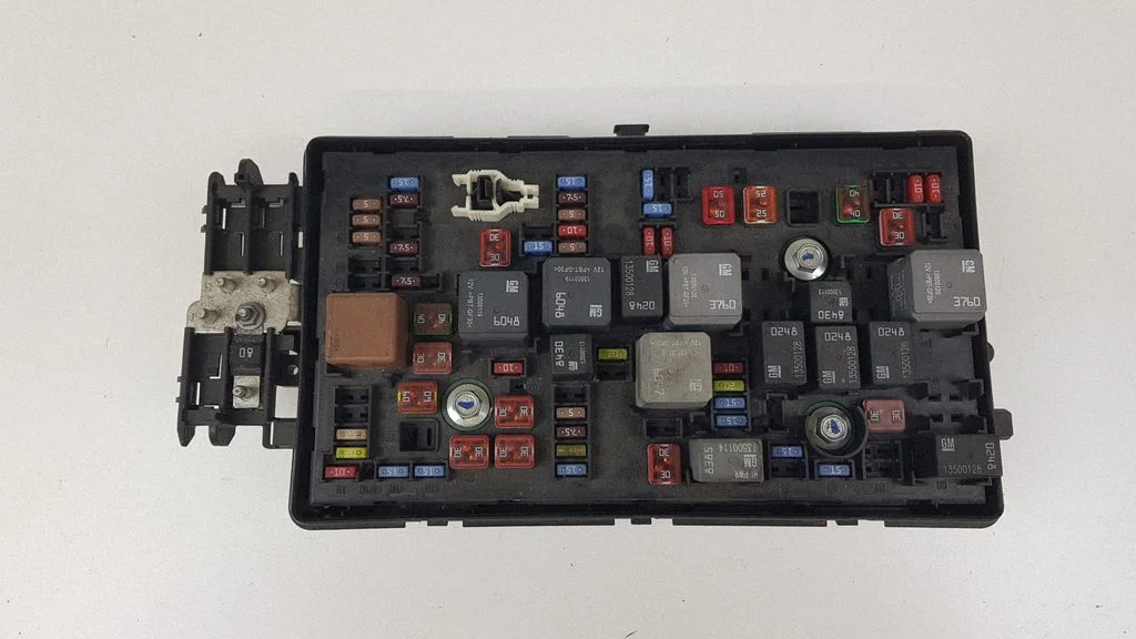 Fuse module 1327588104