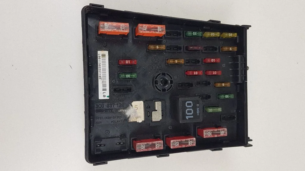 Fuse module 3C0937125
