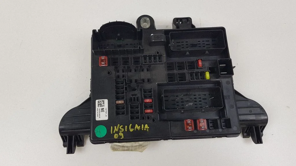 Fuse module 1327732102