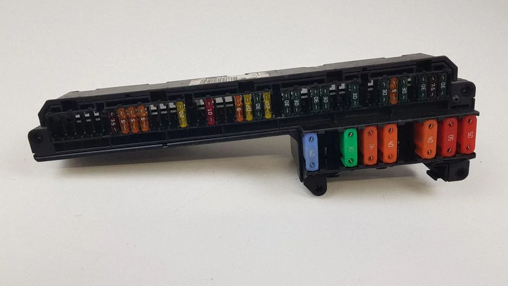 Drošinātāju bloks 6957330